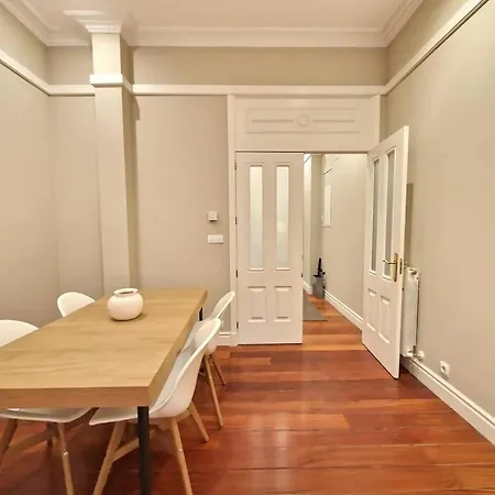 Apartment Gran Via & Parking Gratis By Aloha